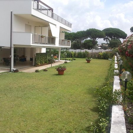 Telma Hotel Terracina Exterior foto