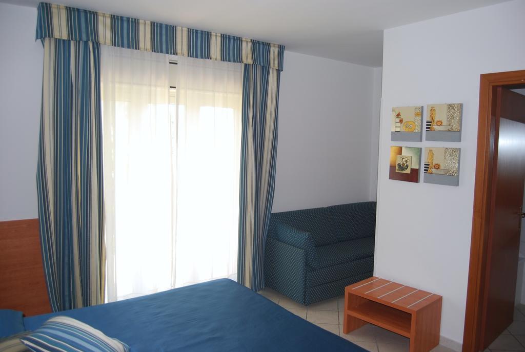 Telma Hotel Terracina Quarto foto